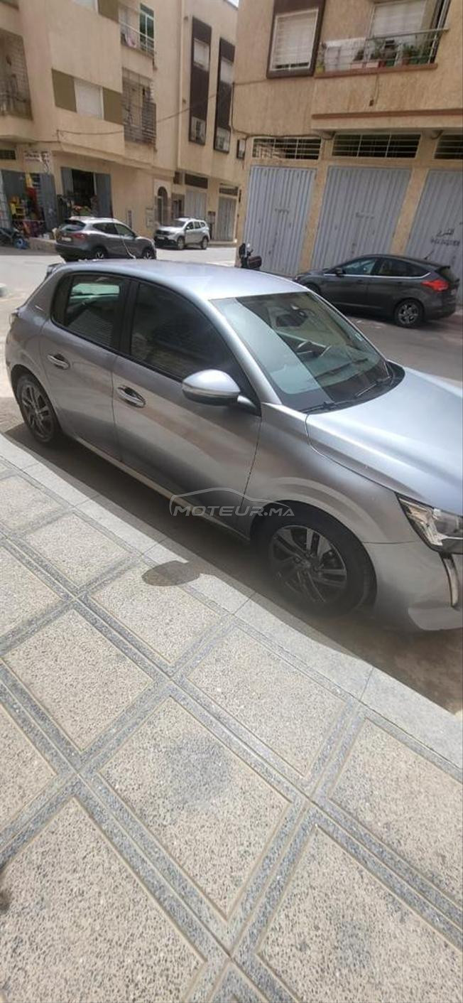 une belle 208 modèle 2021