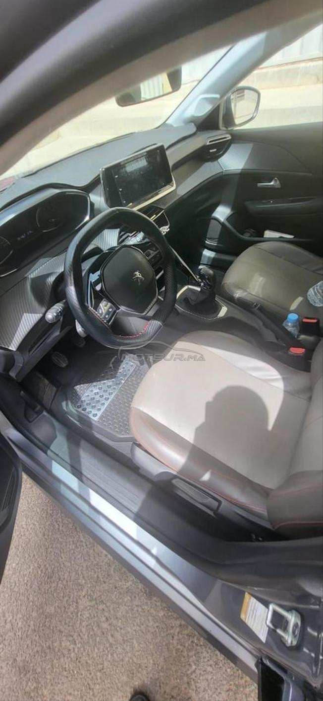 une belle 208 modèle 2021