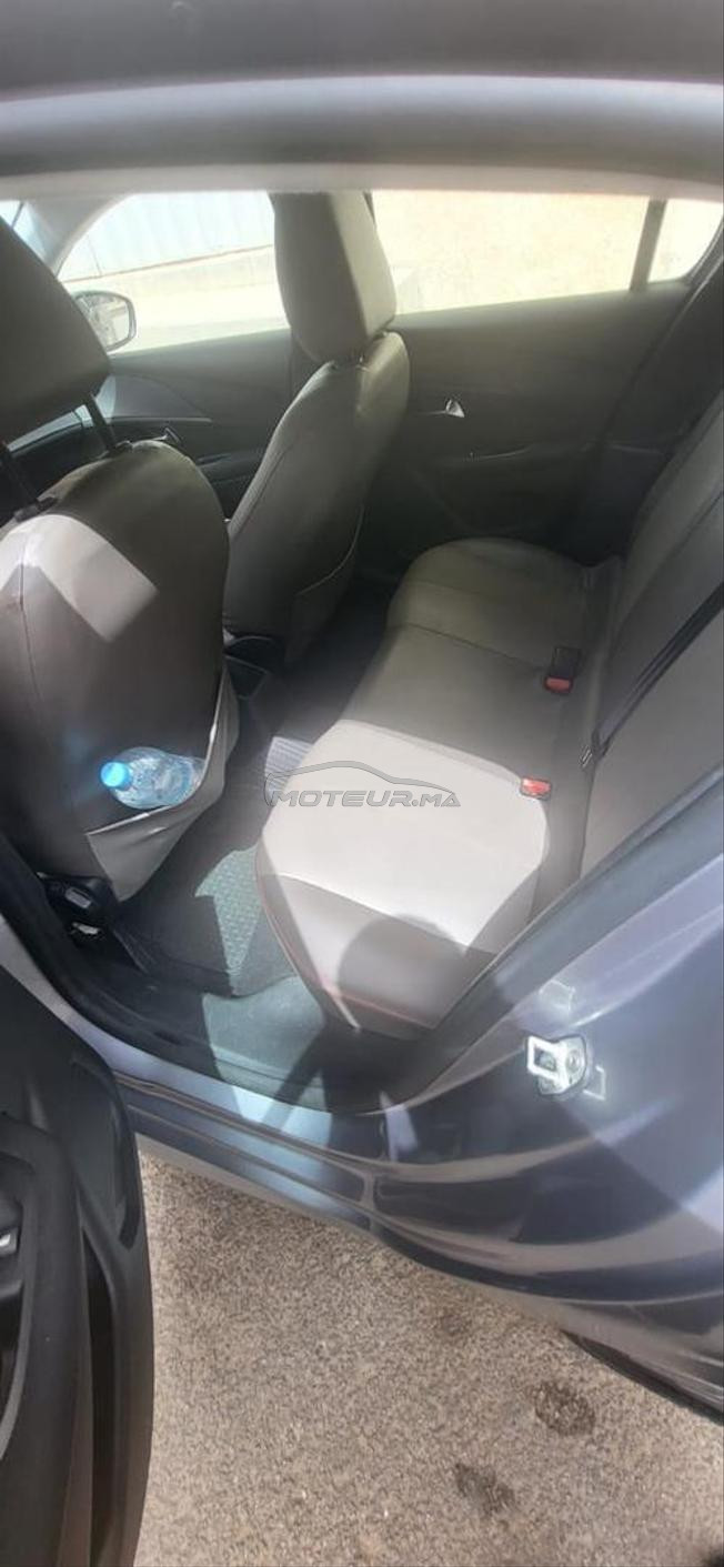 une belle 208 modèle 2021