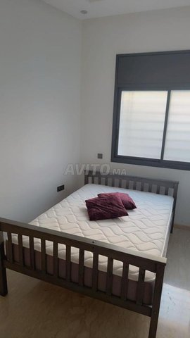 سرير للبالغين 150 سم × 200 سم مع قاعدة وفراش