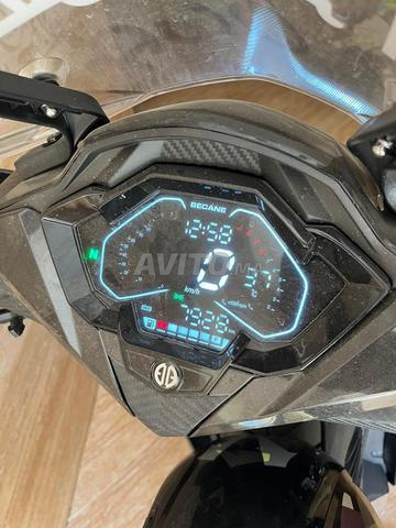 دراجة نارية من نوع ممتاز - 2