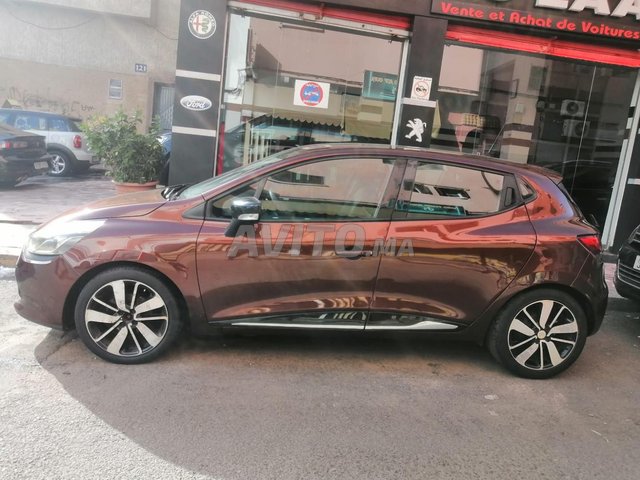 Renault Clio Diesel Manuelle 12.2014 à Casablanca