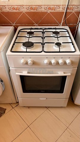 Gaziniere Whirlpool tres peu servie