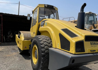 compacteur bomag 19 t