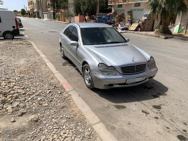 مرسيديس 220 