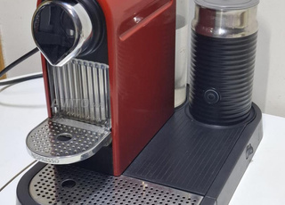 Machine à café Nespresso Krups Citiz & Milk - Rouge