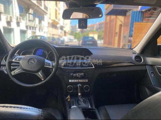 مرسيدس-بنز 220 ديزل أوتوماتيك 2012 في طنجة