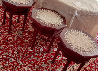 Grande table et 4 chaises