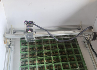 Machine CNC laser. Gravure et découpe.