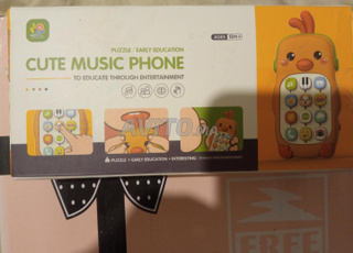 هاتف خلوي للأطفال ابتداءً من سنة