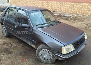Peugeot 205 diesel modèle 91