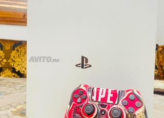 PS4 Pro 1Tb Comme Neuf  Avec 1 Manette Originale