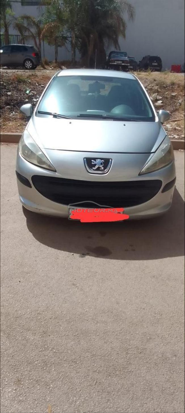 بيع سيارة بيجو موديل 2009