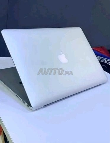 MacBook Pro i5 Retina Ram 8 disc 256 SSD 2015 