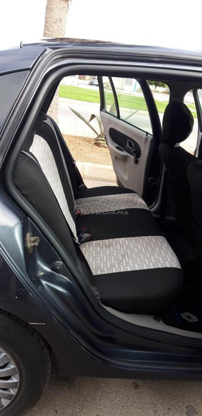 je mes ma voiture a vendre en bon état model 2012