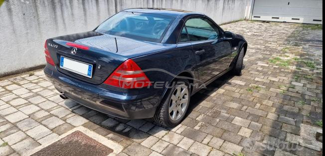 Mercedes-Benz Classe SLK 1999 DIWANA 2025