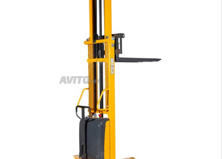 Gerbeur semi-électrique