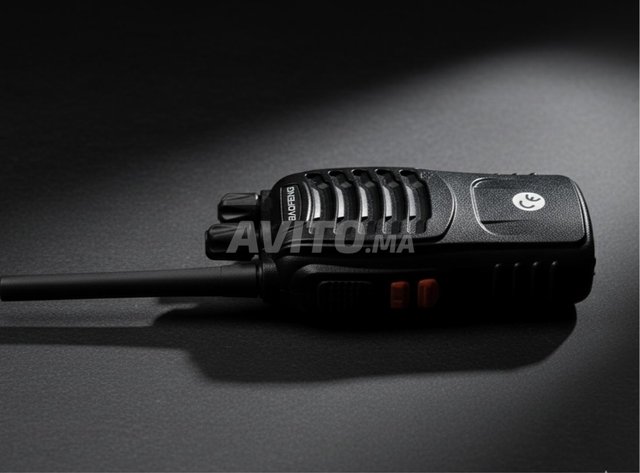 جهاز الاتصال اللاسلكي BF-88E (العلبة بها 4 أجهزة)