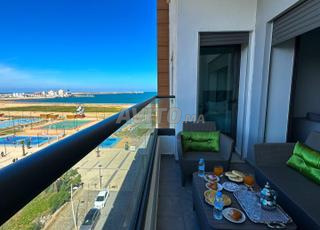 إيجار طويل الأمد مع إطلالة على البحر والمسبح