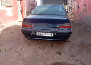 Peugeot 406 essence en bon état