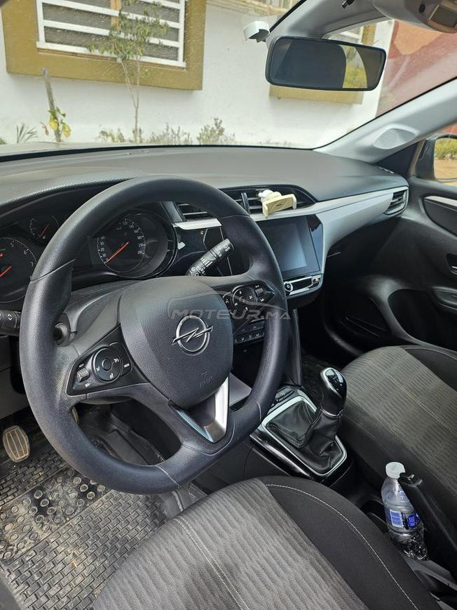 opel corsa en très bon état 