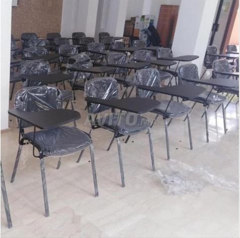 تصنيع الأثاث المدرسي وترتيب الطاولة OO