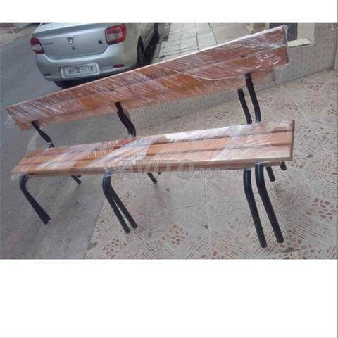 Mobilier maternelle table ronde
