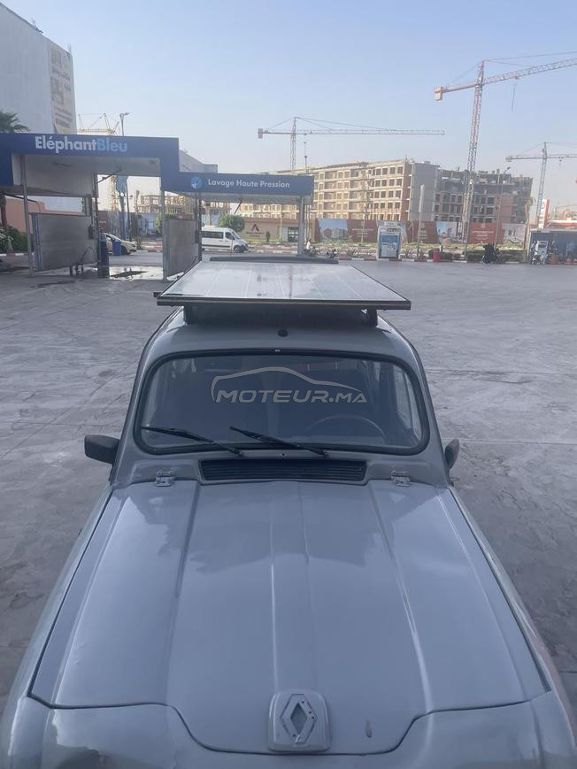 Renault R4 Essence Manuelle 1988 à Marrakech