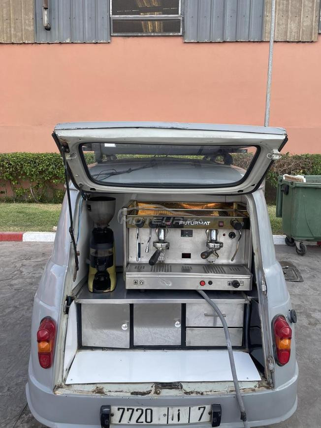 Renault R4 Essence Manuelle 1988 à Marrakech