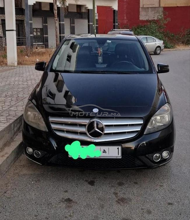 Mercedes-Benz B180
