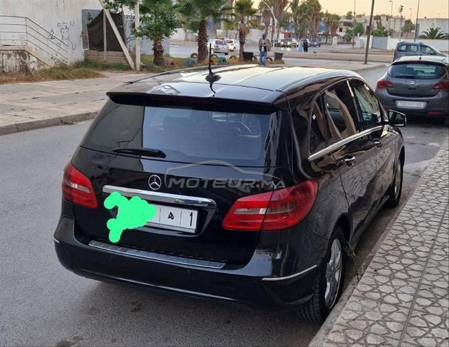 Mercedes-Benz B180