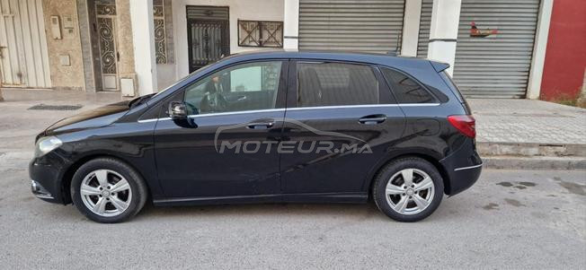 Mercedes-Benz B180