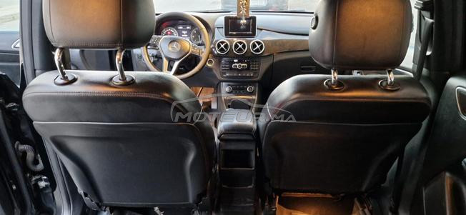 Mercedes-Benz B180