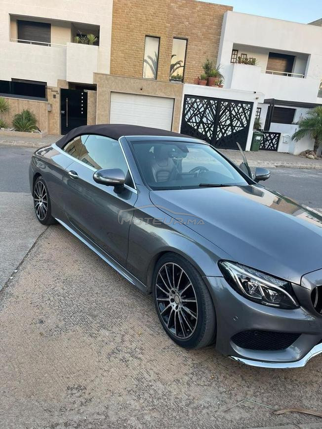Mercedes-Benz 220 Diesel Automatique 2017 à Rabat
