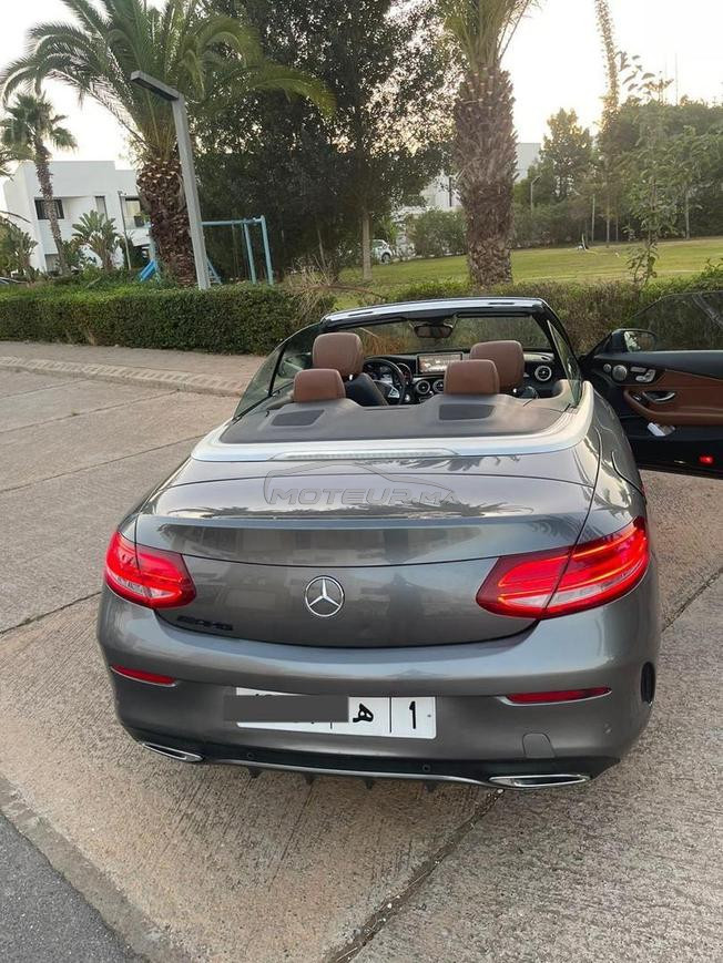 Mercedes-Benz 220 Diesel Automatique 2017 à Rabat