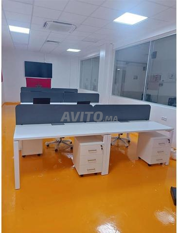 مكاتب متعددة الوظائف مصنوعة من المعدن والخشب