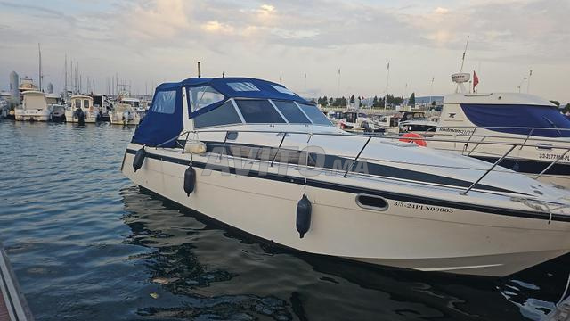 قوارب للبيع بمحركي ديزل V6 بقوة 2 × 225 حصان