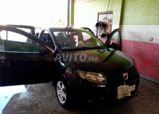 Dacia Logan à vendre à Khénifra, en bon état