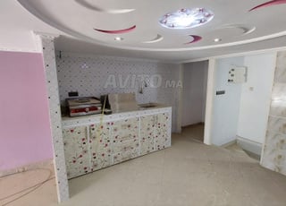 Magasin à vendre - 215m²