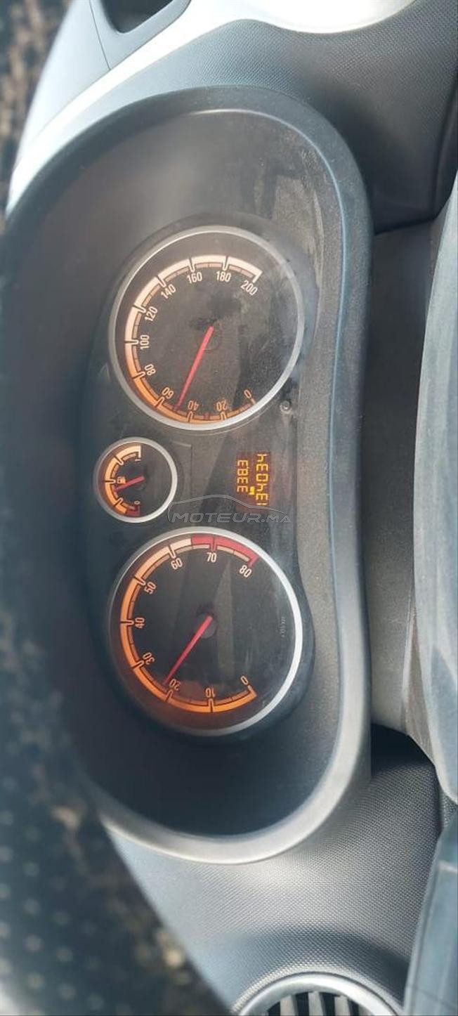 سيارة  opel corsa model 2009 essence 