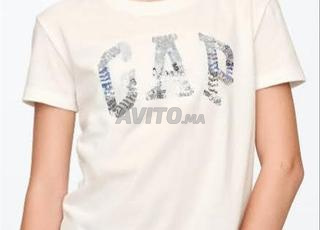 تي شيرت أصلي جديد من غاب للبنات 7 سنوات