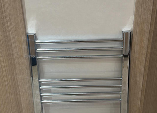 سخان مناشف 50X70 سم كروم