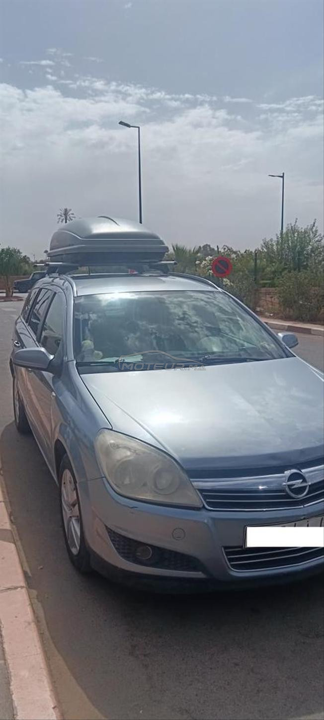 Opel Astra Diesel Manuelle 2008 à Marrakech