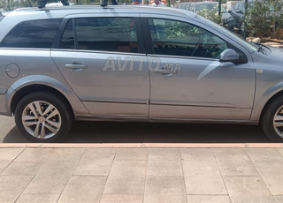 Opel Astra Diesel Manuelle 2008 à Marrakech