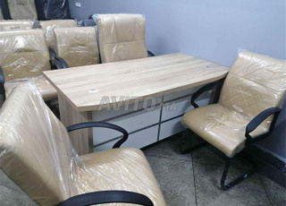 Fabrication des bureaux en bois MDF avec pack chai