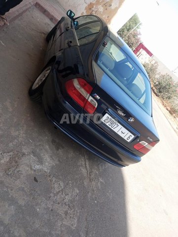 bmw 318i essence 11cv model 2000