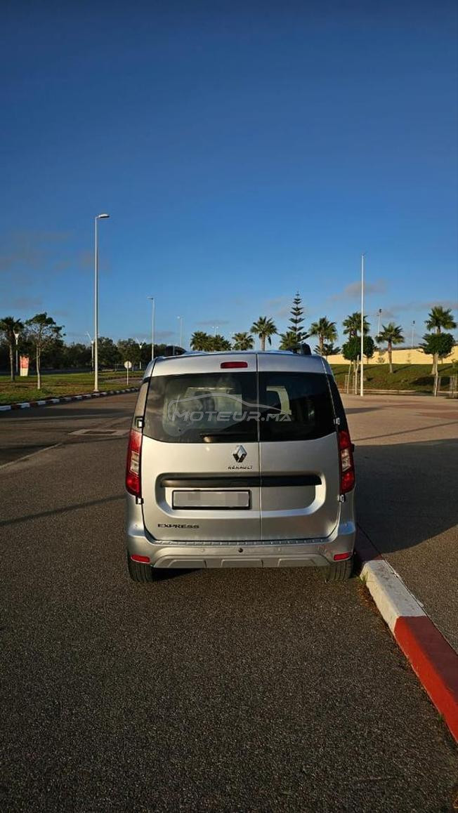 Renault Express Diesel Manuelle 2022 à El Jadida