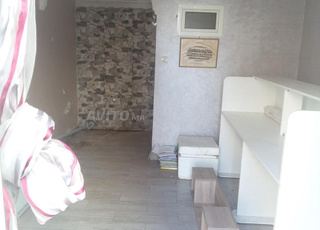 Magasin de 4 mètres de long et 3 mètres de large