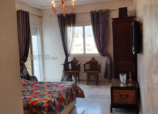 قرب مقهى بلونكو