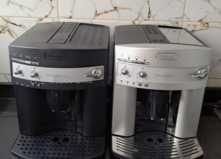 Machine à café automatique avec moulin intégré